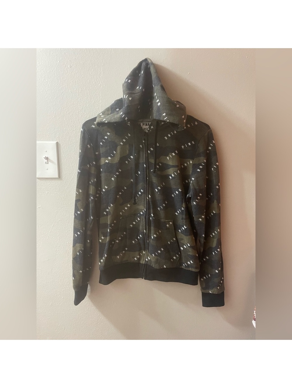 Juniors Victoria’s Secret Pink Small Green Black Camo Zipup Hoodie Tote5